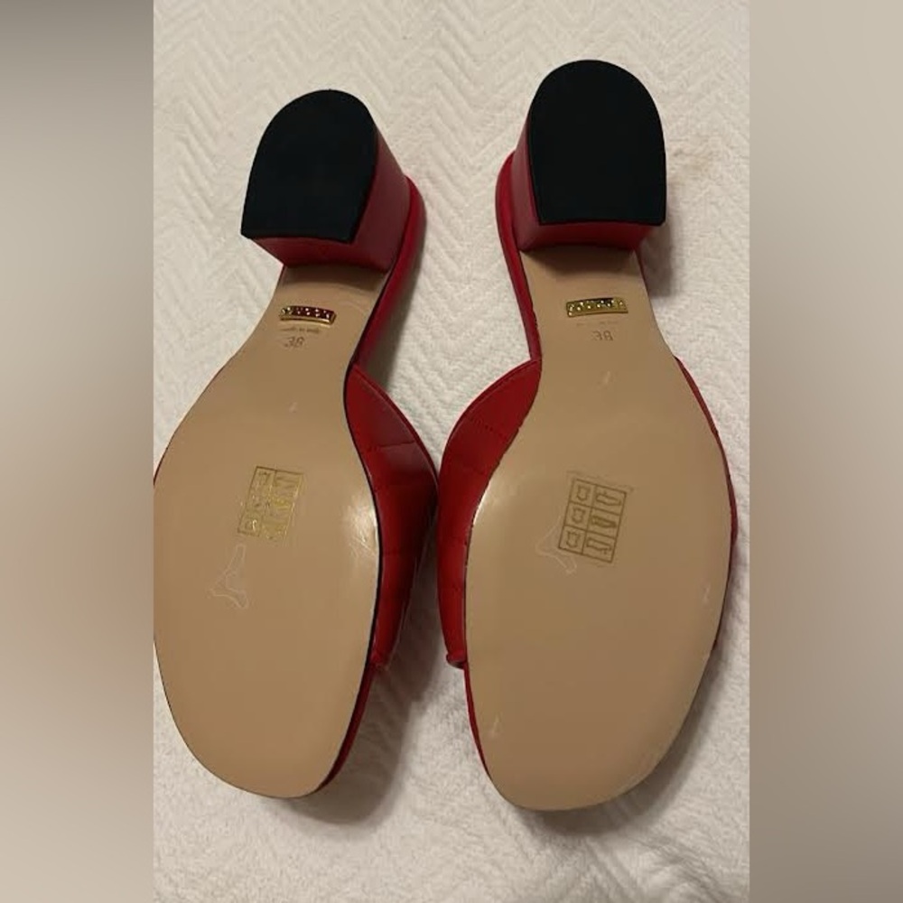 Gucci Red Sandals - Picture 3 of 3